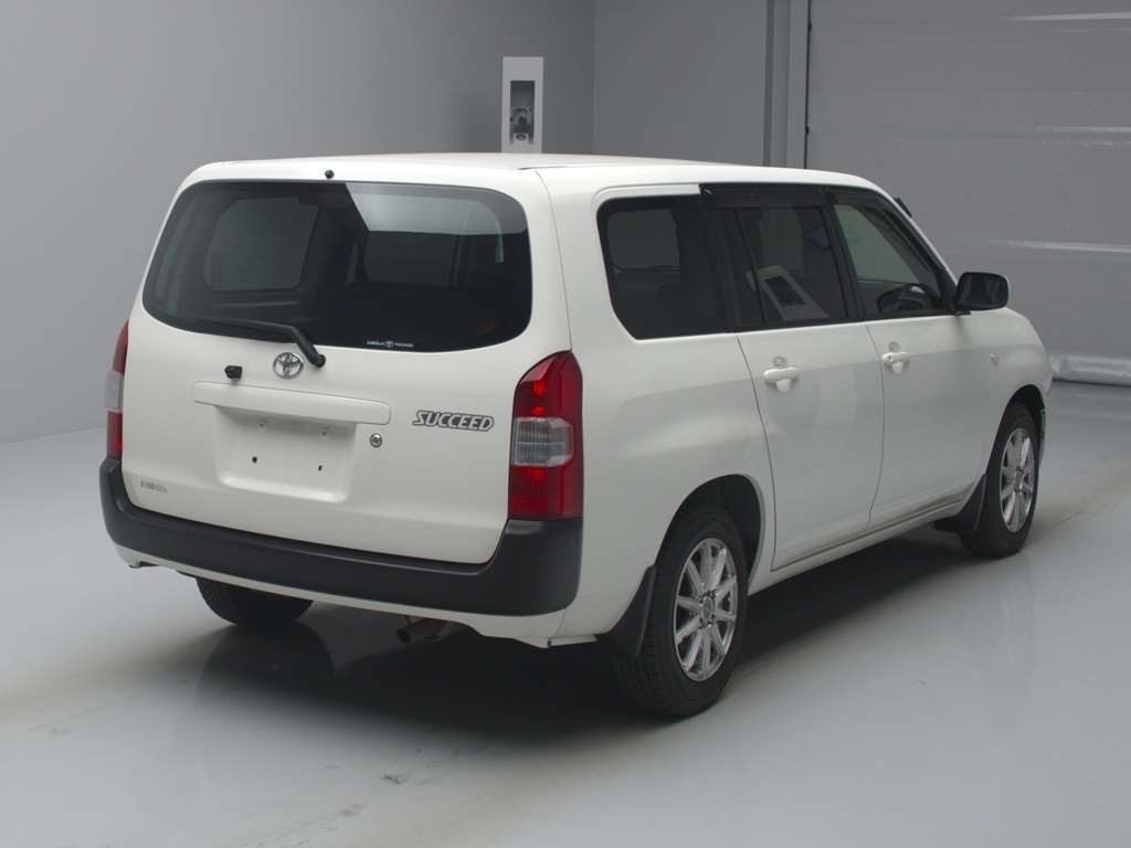 Toyota Probox 2018