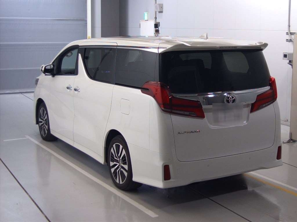 Toyota Alphard Executive Lounge