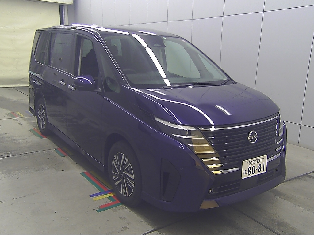 Nissan Serena 2023