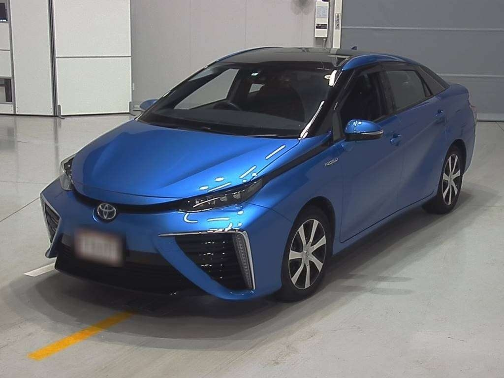 Toyota Mirai габариты