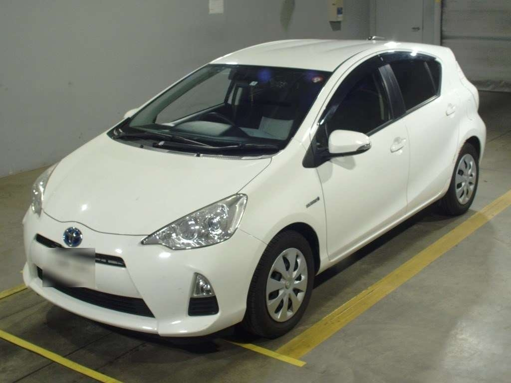 Toyota Aqua 2013