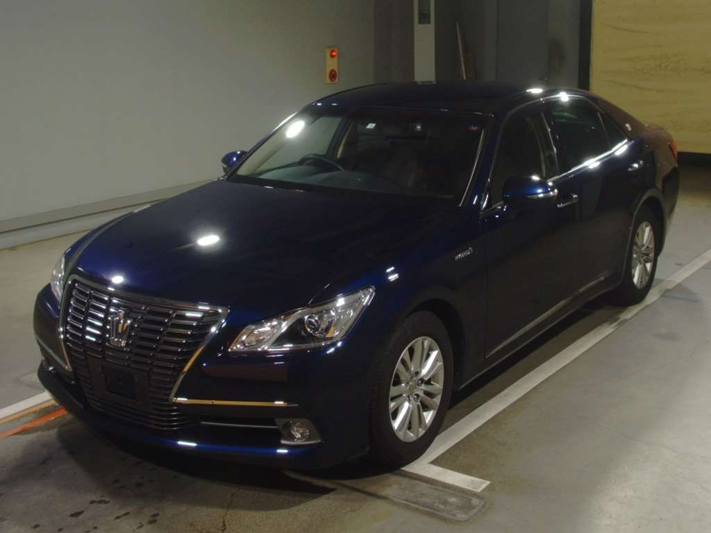 Toyota Crown 2014