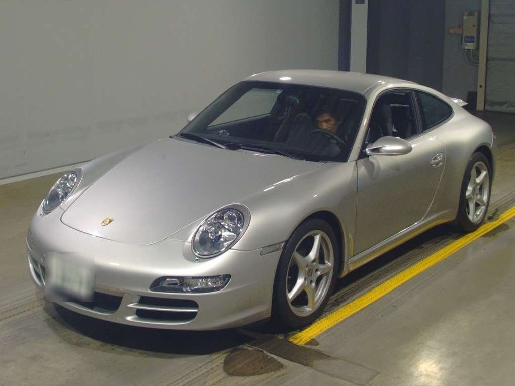 Порше 911 2005 года