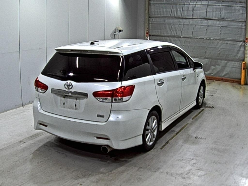 Тойота виш 2014 год. Toyota Wish 2014 g комплектация. Toyota Wish 2013. Toyota Wish 2009-2012 серебристый. Toyota Wish 2014 год комплектация x фото.