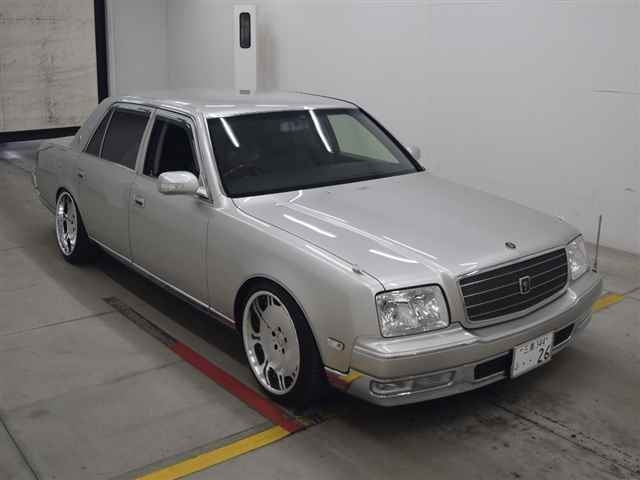 Toyota Century слоновая кость