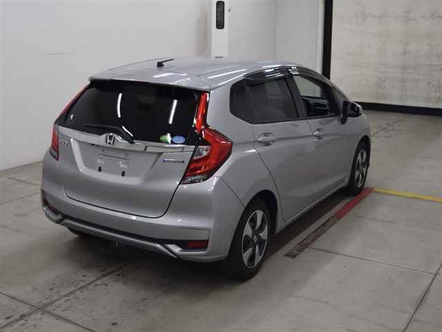 Honda vezel номер 780 25рус. Тойота хайлендер 2019 гибрид xle. Тойота приус гибрид. Toyota corolla hybrid 2020. Honda shuttle hybrid 2017.