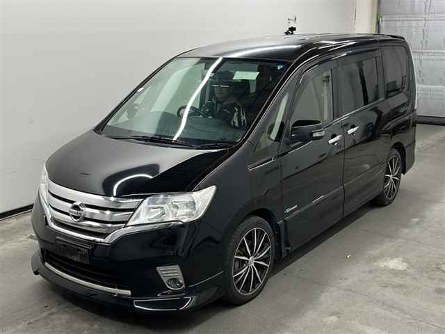 Nissan Serena 2013