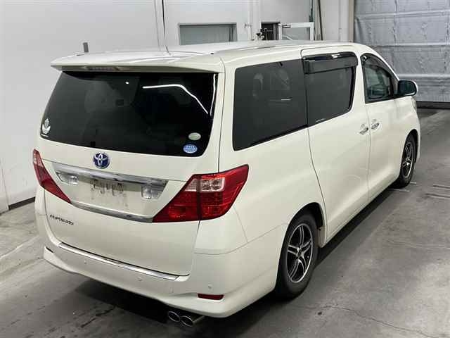 Toyota Alphard 2011