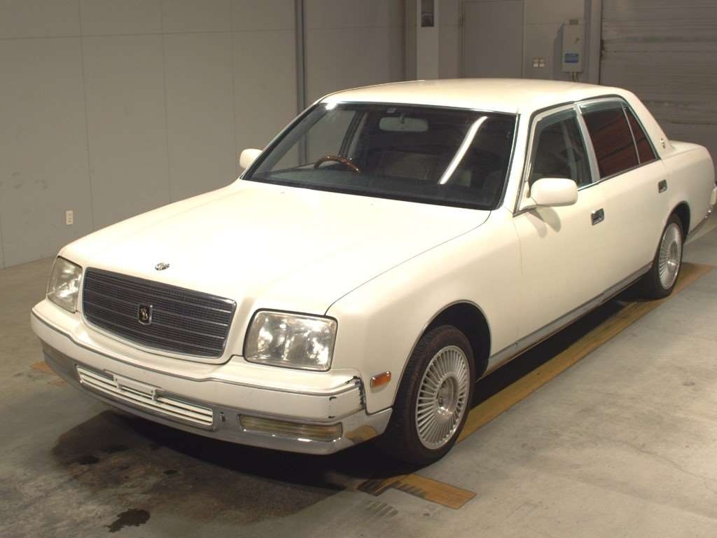 Toyota Century слоновая кость